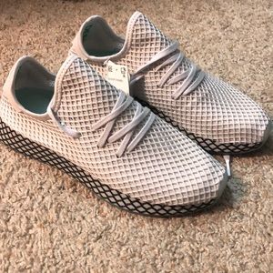 Men’s Adidas Deerupt Runners (brand new)